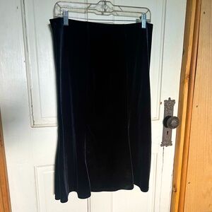 The perfect black velvet midi skirt